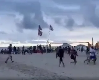 Torcedores de Boca e Fluminense brigam em praia no Rio de Janeiro