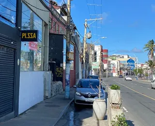 Turista é esfaqueado no quadril durante assalto no Rio Vermelho