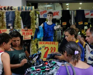 Vendas no comércio varejista crescem 0,7% em julho, diz IBGE