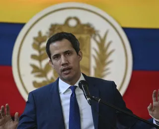 Venezuela emite mandado de prisão contra "ex-presidente" Juan Guaidó