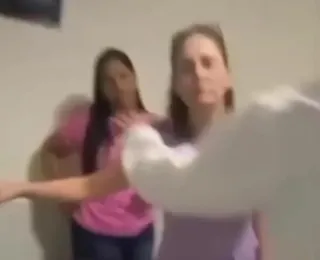 Vídeo: jovem é agredida por esposa de ginecologista em consulta