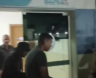 Vídeo mostra momento em que Victor se entrega à polícia: "Perdão"