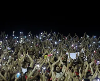 Vitória enfrenta o Sport em jogo de festa e entrega de taça da Série B