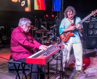 Wagner Tiso celebra 60 anos de carreira com show na Praia do Forte