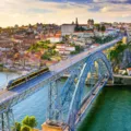 Líderes políticos de Portugal debaterão xenofobia contra brasileiros imagem