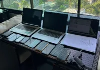 Ação que tem como alvo '03' de Bolsonaro apreende material em Salvador