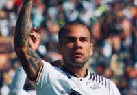 Amigo de Daniel Alves afirma que ele bebeu muito na noite do ocorrido