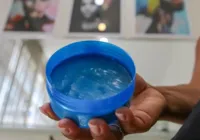 Anvisa cancela registro de mais de 1,2 mil pomadas de modelar cabelos