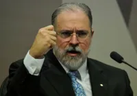 Aras rebate procurador que o associou à facilitação no 8 de janeiro