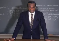 Baiano Milton Santos será homenageado com estátua em SP imagem
