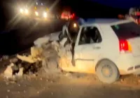 Batida entre dois veículos deixa seis feridos na BR-101