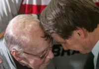 Bolsonaro lamenta partida de Zagallo: "Que Deus o acolha"