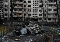 Bombardeios russos na Ucrânia deixam seis mortos e dezenas de feridos