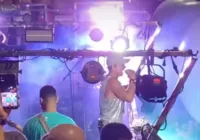 Cantor Netinho se irrita com Xand Avião e abandona trio em João Pessoa