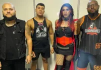 Cantora drag embala o público do Anipólitan com seu heavy metal