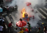 Carnaval: carrinho de ambulante pega fogo e Magnata promete ajuda