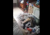 Chinesa de 81 anos é resgatada de imóvel cheio de lixo em Salvador