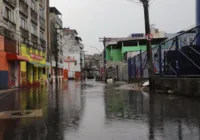 Chuva causa transtornos em Salvador nesta terça-feira, veja