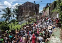 Com exposição e palco, Banho de Mar a Fantasia acontece neste domingo