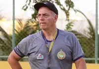 Com quatro remanescentes e um gringo, Juazeirense divulga elenco