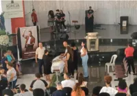 Corpo do cantor Pedro Henrique é velado em Porto Seguro