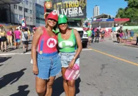 Criatividade nas fantasias 'domina' as ruas de Ondina