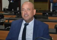 Deputado estadual é alvo da PF por suspeita de chefiar milícia