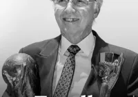 Dupla BaVi presta homenagem a Zagallo