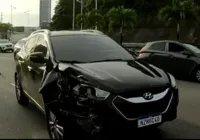 Engavetamento deixa trânsito lento na Via Expressa