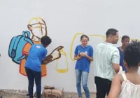 Estudantes aprendem a arte do grafite durante Conferência de Cultura
