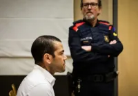 Excesso de álcool é a nova estratégia de defesa de Dani Alves; entenda