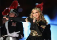 Fãs processam Madonna por shows atrasados em Nova York