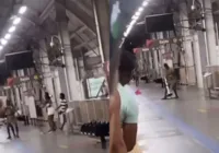 Foliões causam confusão generalizada na estação do metrô; assista