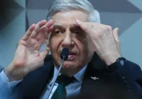General Augusto Heleno é intimado a depor em investigação sobre Abin