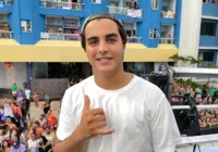 “Hoje vou curtir”, diz Marcelo Sangalo em cima do trio da mãe