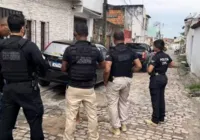 Homem é preso suspeito de vender imagens pornográficas de crianças