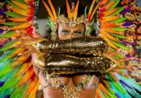 Inédito: movimento do carnaval de Londres desfila em Salvador