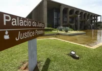 Lewandowski diz que vai dar continuidade ao trabalho de Dino no MJ