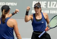 Luisa Stefani conquista torneio de duplas do WTA 1000 de Doha imagem