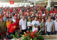 MST da Bahia recebe documentos e veículo em encontro estadual