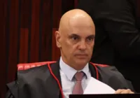 Moraes defende regulamentação das redes sociais em sessão no TSE