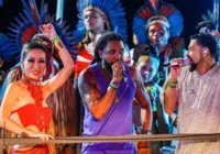 Multiartista chinesa se apresenta em trio no Carnaval de Salvador