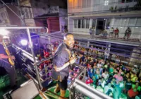 O Poeta leva pagode para o Campo Grande e arrasta multidão