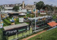 Parque de diversões onde jovem perdeu braço começa a ser desmontado
