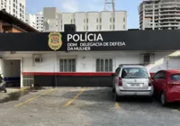 Policial quis comprar silêncio de vítima de estupro, diz advogado