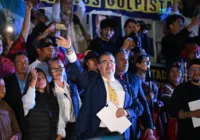 Presidente eleito lidera marcha contra corrupção na Guatemala