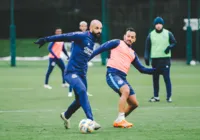 Rogério Ceni comanda coletivo em último treino do Bahia em Manchester