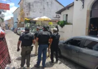 Suspeito de tráfico e roubo é preso no Centro Histórico