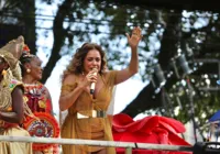 Telão do trio de Daniela Mercury exibe bronca dada em folião