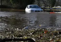 Tempestade deixa um morto na Escócia e transtornos no Reino Unido